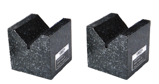 Picture of Insize 6897-2 Granite V-Block Set, 3.9X2.0X2.8", Pair