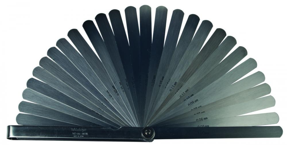 Picture of Mitutoyo 184-303S 0.05-1mm, 150mm Length, Thickness Gage Set, 28 Leaves (0.05-0.15mm By 0.01mm, 0.2-1mm By 0.05mm)