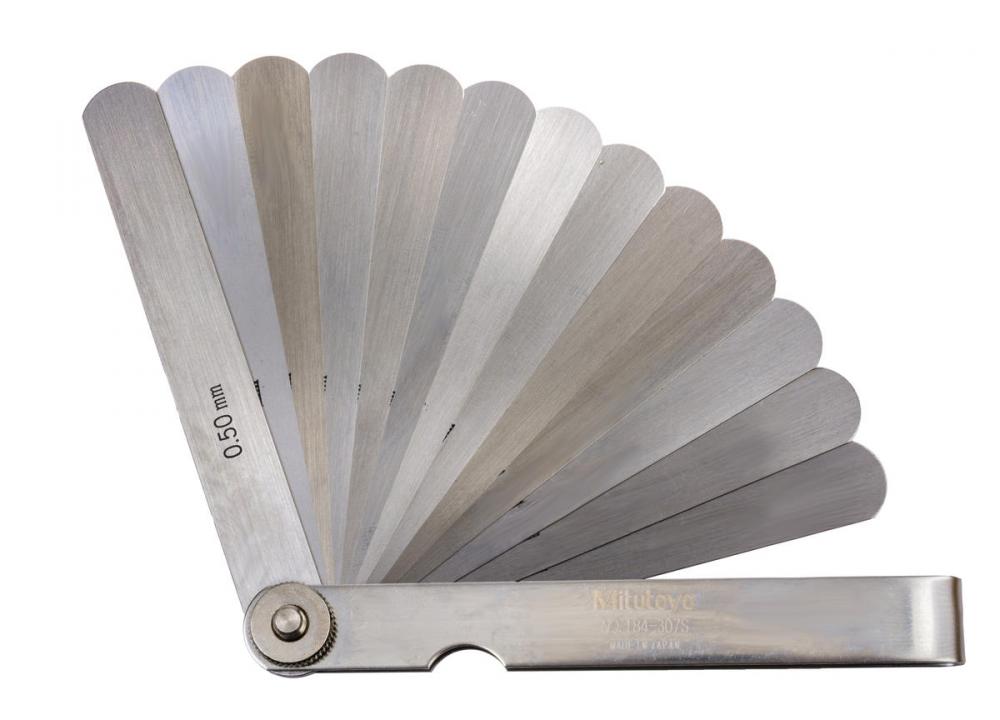 Picture of Mitutoyo 184-307S 0.03 - 0.5mm, 100mm Length, Thickness Gage Set, 13 Leaves (0.03-0.1mm By 0.01mm, 0.2-0.5mm By 0.1mm, 0.15mm)