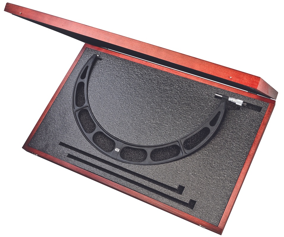 Picture of Starrett 436.1Mxrlz-600 Outside Micrometer, 575-600mm, .01mm Grad W Case